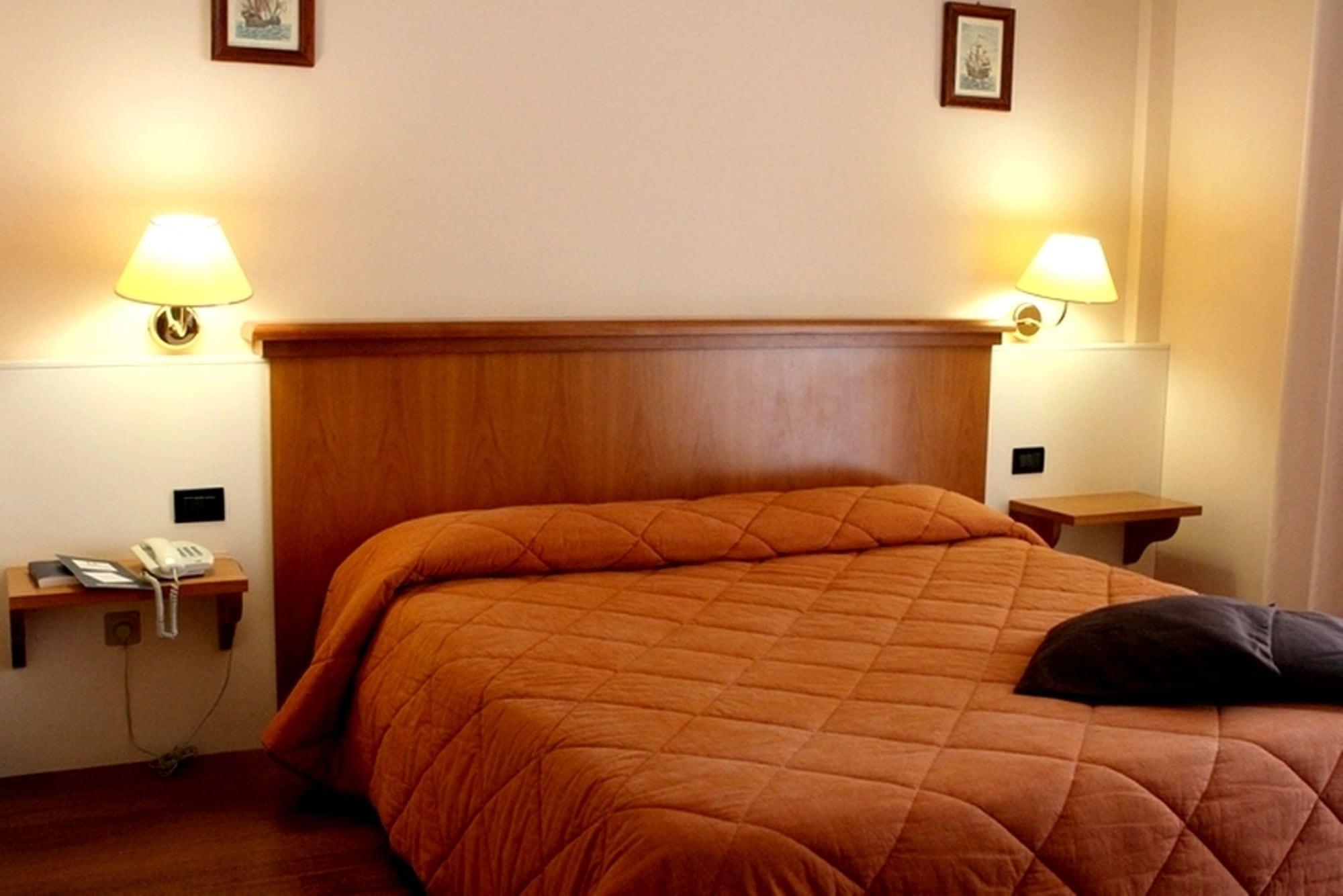 Hotel Excelsior Vasto Extérieur photo