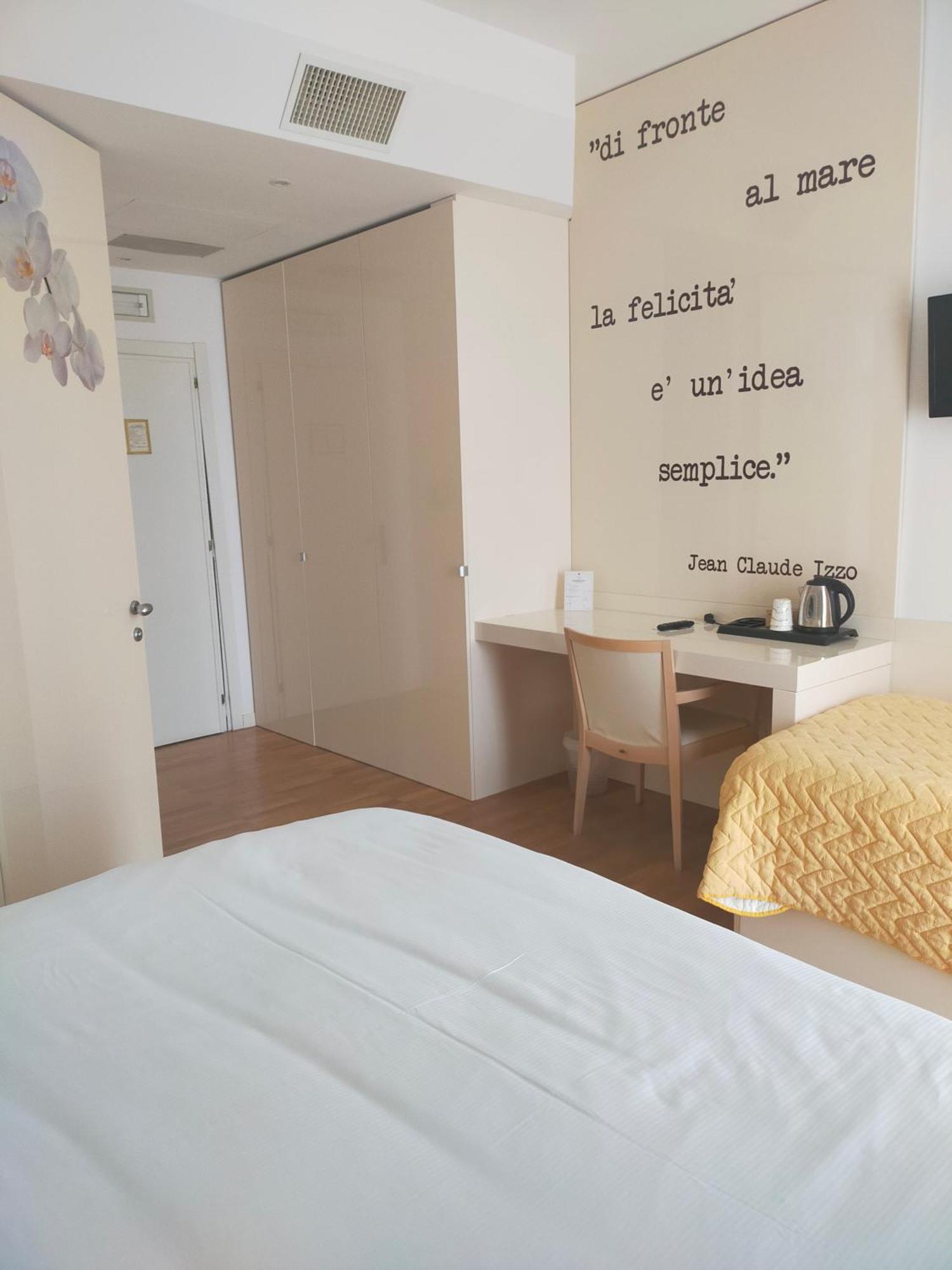 Hotel Excelsior Vasto Extérieur photo